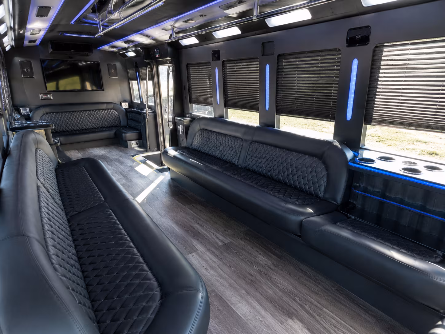 Akron Birthday, Sweet 16, & Quinceañera Transportation party bus exterior