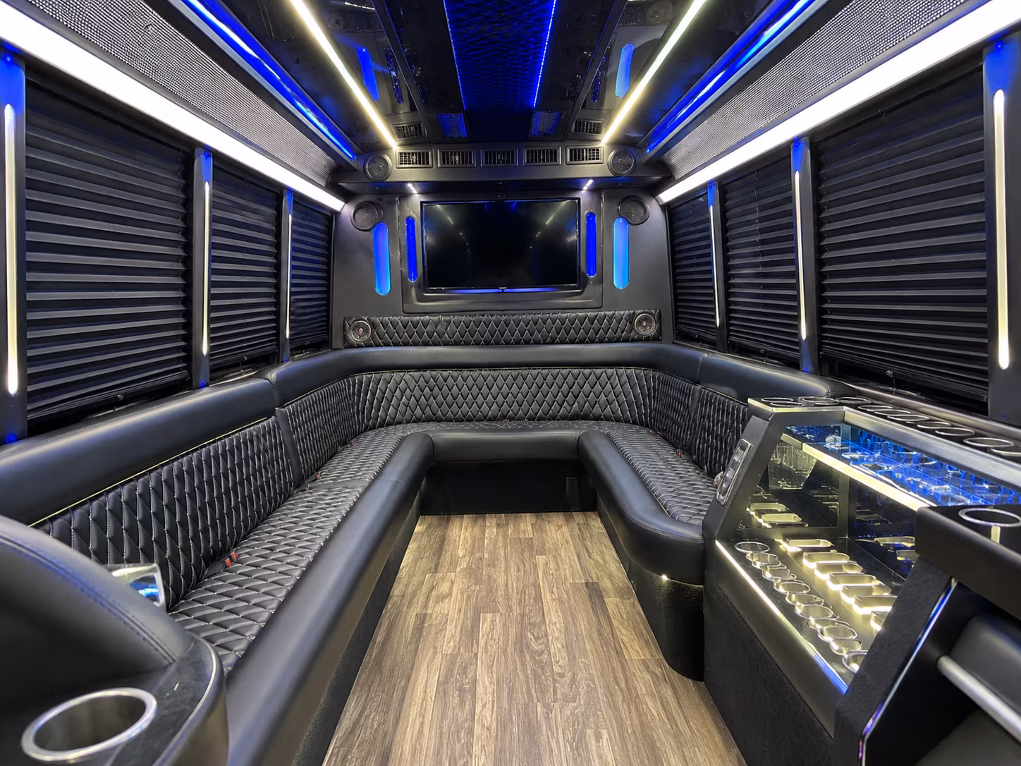 Akron Winery Tour & Pub Crawl Transportation party bus exterior